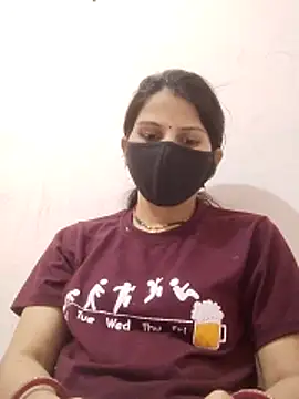 poojam93 online show from 02-13-26, 08:10