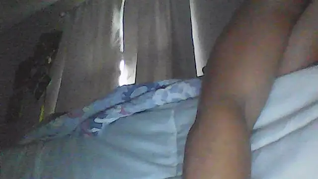 sarahkat86 online show from 04-09-26, 11:37