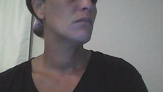 sarahkat86 online show from 06-10-26, 10:03