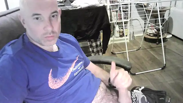 Snapshot of Chrisprngr chatting on 03-22-26, 10:57 Chrisprngr online show from 03-22-26, 10:57