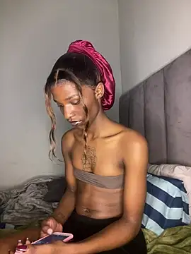 Trans fairy online show from 04-17-26, 12:57