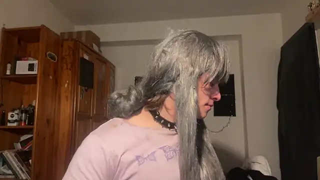 Snapshot of emilydee666 chatting on 01-11-26, 11:43 emilydee666 online show from 01-11-26, 11:43