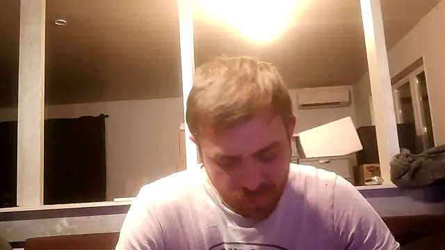 Bikerhot883hd online show from 10-28-25, 05:48