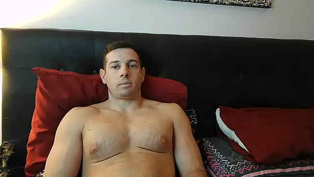 luca23millo90 online show from 05-18-26, 03:13