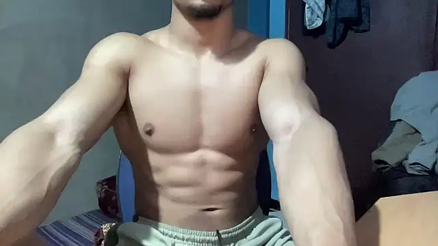 Snapshot of veilofstrength chatting on 10-31-25, 02:56 veilofstrength online show from 10-31-25, 02:56