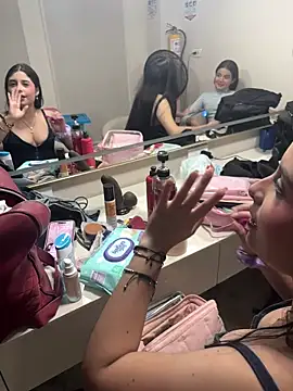 alejandrodolls online show from 06-12-26, 04:33