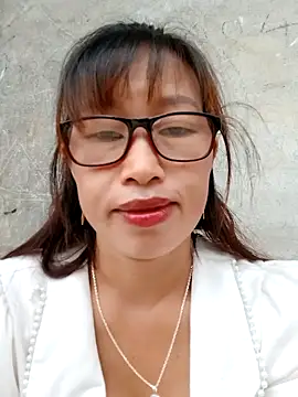 Snapshot of ngocngoc_cute chatting on 09-18-25, 01:40 ngocngoc cute online show from 09-18-25, 01:40