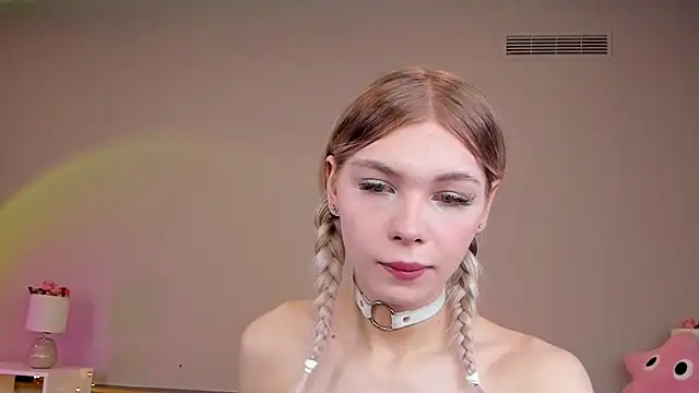 Blondy Fina online show from 04-08-26, 04:45