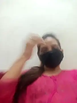 soni yhakur online show from 04-26-26, 04:04