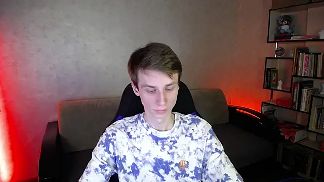 yes cute boy  online show from 10-05-25, 09:18