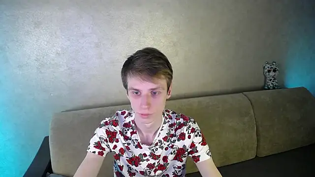 yes cute boy  online show from 03-10-26, 05:51