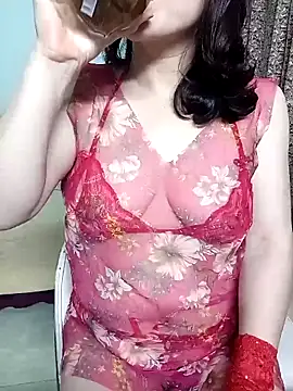 Snapshot of Spa-LinhLinh chatting on 10-31-25, 04:08 Spa-LinhLinh online show from 10-31-25, 04:08