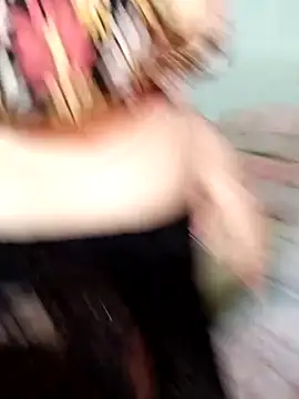 Snapshot of Spa-LinhLinh chatting on 11-03-25, 06:53 Spa-LinhLinh online show from 11-03-25, 06:53