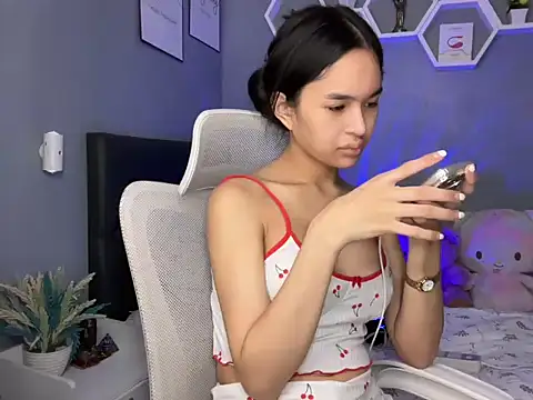 lelasohna online show from 11-22-25, 10:14