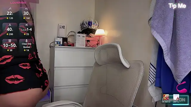 lelasohna online show from 04-25-26, 01:41