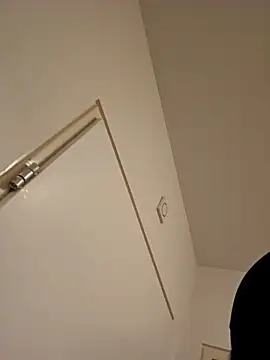 ValentRedfish online show from 03-12-26, 04:24