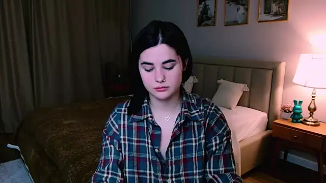 lil angel  online show from 03-11-26, 10:27