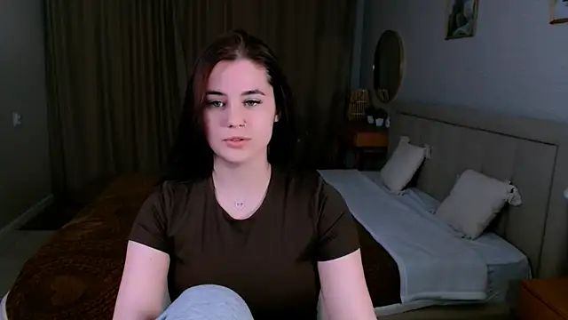 lil angel  online show from 04-05-26, 10:29