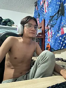 Snapshot of davoxer chatting on 09-26-25, 05:33 davoxer online show from 09-26-25, 05:33