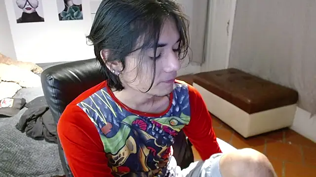 Snapshot of davoxer chatting on 11-16-25, 03:56 davoxer online show from 11-16-25, 03:56