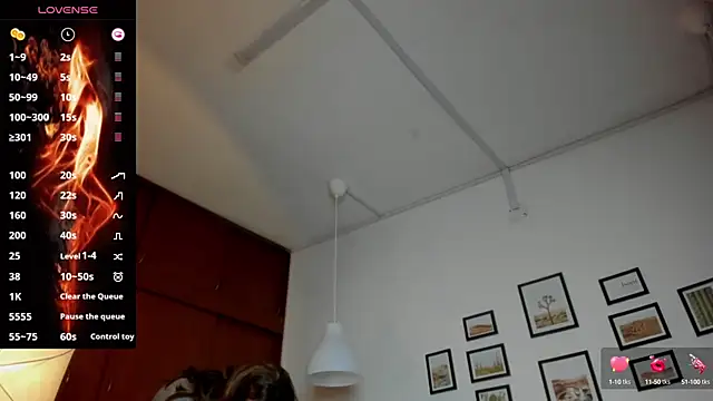 Snapshot of Coco_joness chatting on 09-18-25, 07:49 Coco joness online show from 09-18-25, 07:49