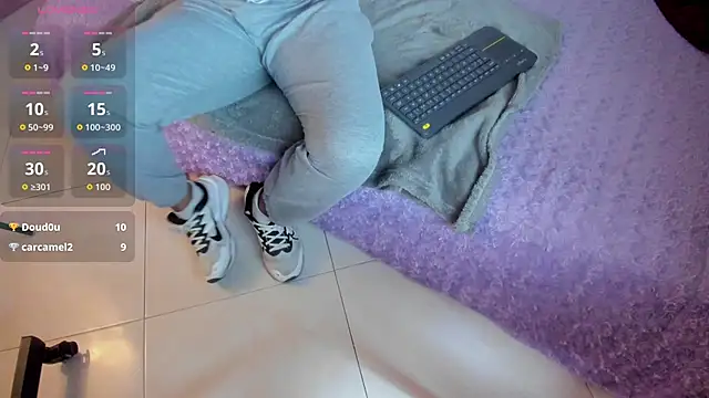 Snapshot of Coco_joness chatting on 10-11-25, 07:56 Coco joness online show from 10-11-25, 07:56