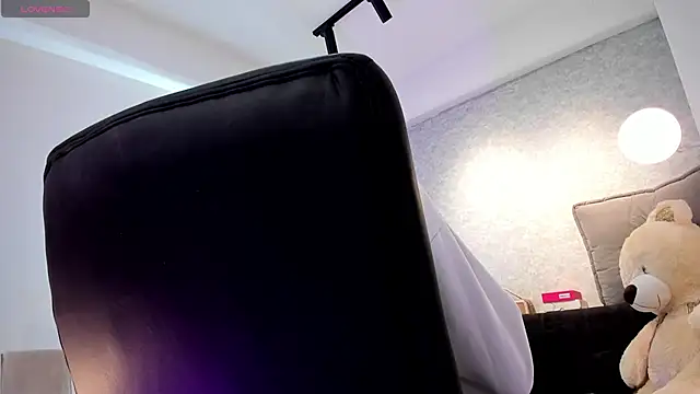 lily cash1 online show from 02-17-26, 12:45