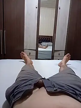 Gustavo198045 online show from 03-04-26, 01:11