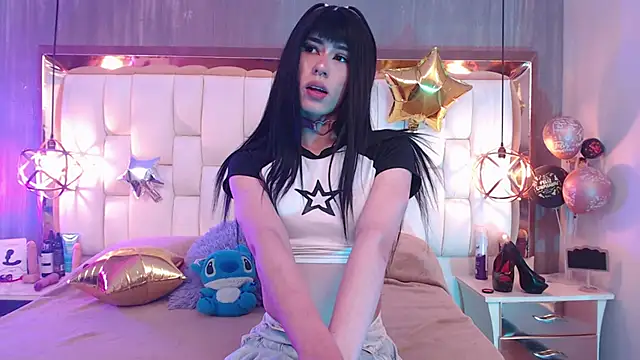 Snapshot of Foxxy_Doll chatting on 11-15-25, 07:10 Foxxy Doll online show from 11-15-25, 07:10