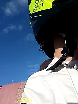 Snapshot of Foxxy_Doll chatting on 11-29-25, 11:57 Foxxy Doll online show from 11-29-25, 11:57