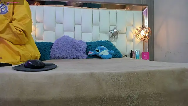 Foxxy Doll online show from 03-28-26, 11:21