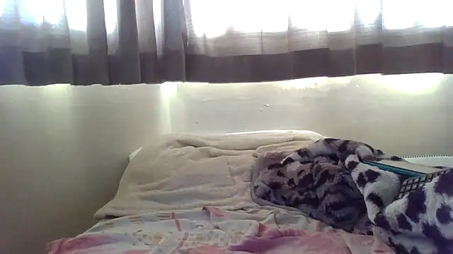 Snapshot of Ziphoo2 chatting on 10-22-25, 03:56 Ziphoo2 online show from 10-22-25, 03:56