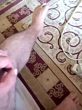 Snapshot of bullut06 chatting on 09-12-25, 04:23 bullut06 online show from 09-12-25, 04:23