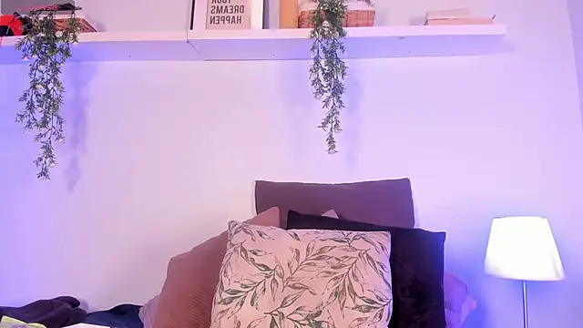 Vampgyal online show from 11-14-25, 08:40