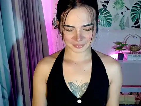 Snapshot of _SexyButterfly chatting on 10-10-25, 10:25 SexyButterfly online show from 10-10-25, 10:25