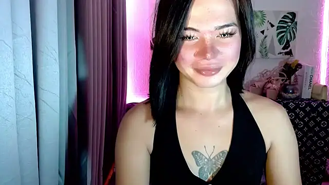 Snapshot of _SexyButterfly chatting on 10-12-25, 05:28 SexyButterfly online show from 10-12-25, 05:28