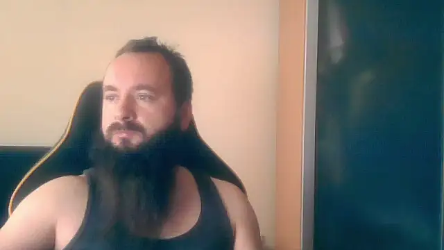 LondonMan1988 online show from 10-23-25, 08:13