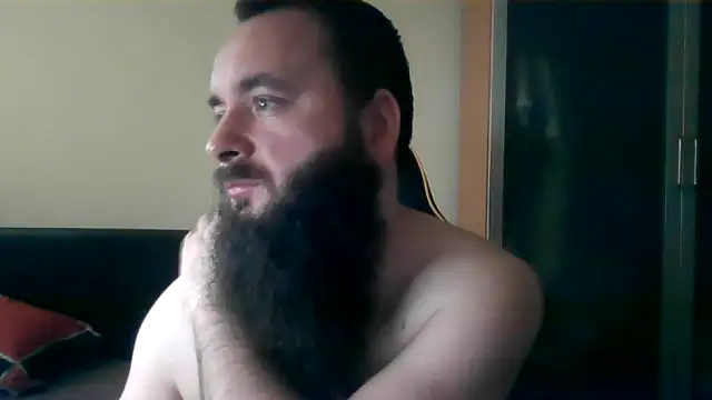 Snapshot of LondonMan1988 chatting on 02-19-26, 10:33 LondonMan1988 online show from 02-19-26, 10:33