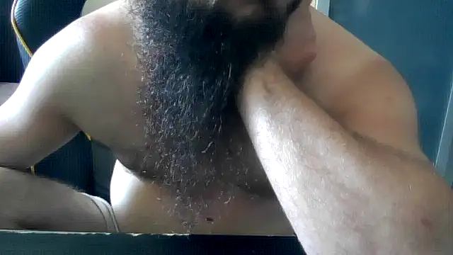 Snapshot of LondonMan1988 chatting on 06-26-26, 05:50 LondonMan1988 online show from 06-26-26, 05:50