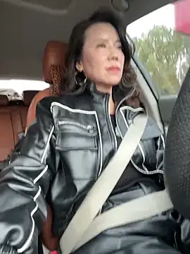 anna yngs online show from 11-12-25, 07:42