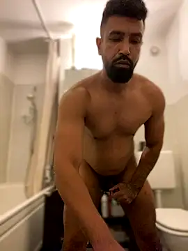 CarloBerlin online show from 09-30-25, 04:34