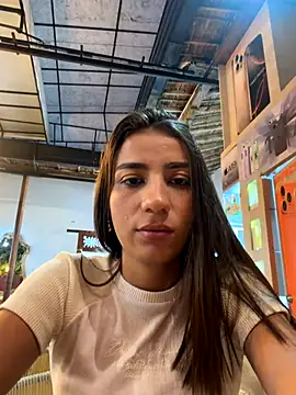 Snapshot of -juicy_ chatting on 11-12-25, 10:41 -juicy online show from 11-12-25, 10:41