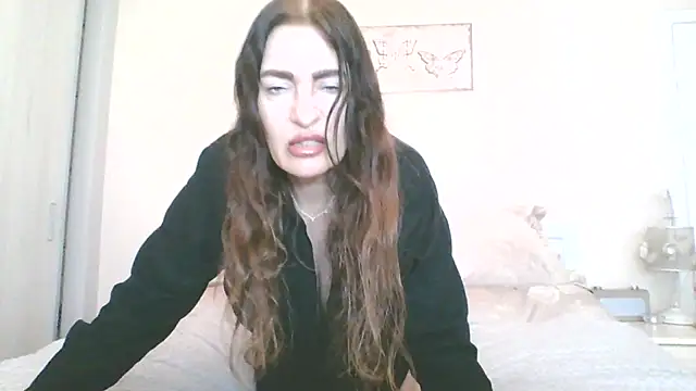 EllaKent online show from 03-29-26, 01:44