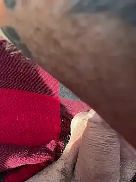 Chris2201hdb online show from 04-23-26, 09:28