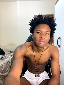 Snapshot of eunegrao chatting on 09-15-25, 02:44 eunegrao online show from 09-15-25, 02:44