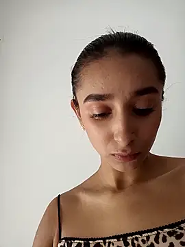 Snapshot of CandyFoxter_ chatting on 10-28-25, 09:57 CandyFoxter  online show from 10-28-25, 09:57