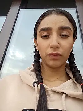 Snapshot of CandyFoxter_ chatting on 10-29-25, 09:00 CandyFoxter  online show from 10-29-25, 09:00