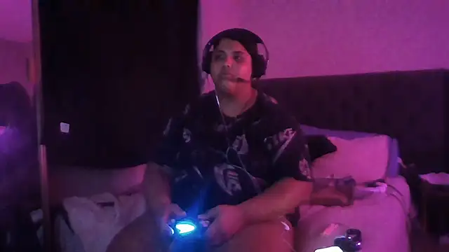 1n0nlythroat online show from 06-25-26, 05:12