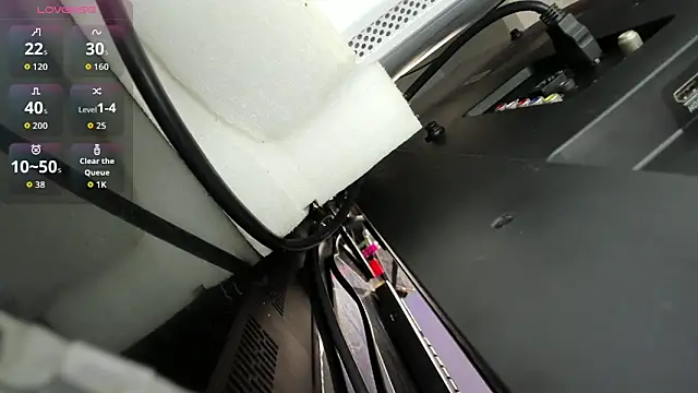 blue wxw online show from 11-19-25, 04:56