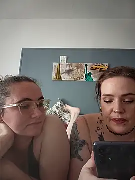 AndHerXO online show from 03-21-26, 02:53